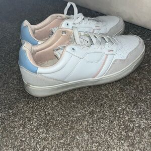 Women’s sneakers- worn once